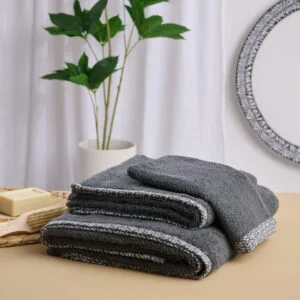 "Saluti" Black Night Solid-Color Towel - Xeri 30x50